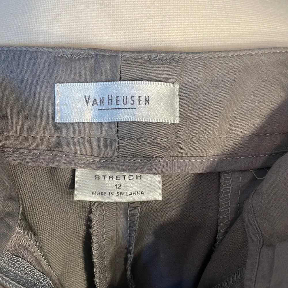 💕 Vintage Van-Heusen Stretch Capri size 12 Gray 💕 - Picture 4 of 7
